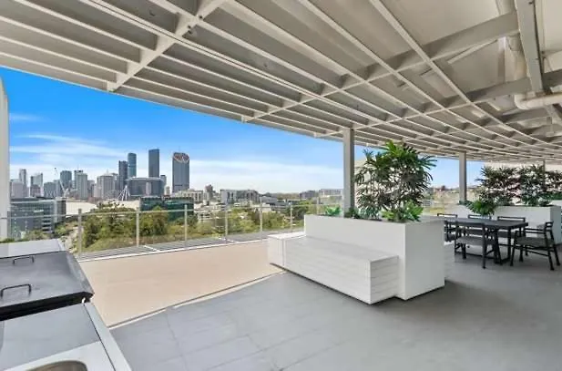 Spacious One-Bedroom Apartment In South Brisbane 0*,  Austrália